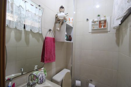 Casa de condomínio à venda com 61m², 2 quartos e 1 vagaLavabo