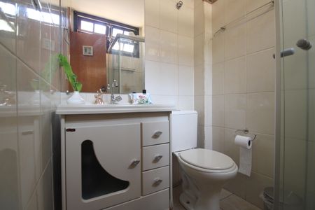 Casa de condomínio à venda com 61m², 2 quartos e 1 vagaBanheiro