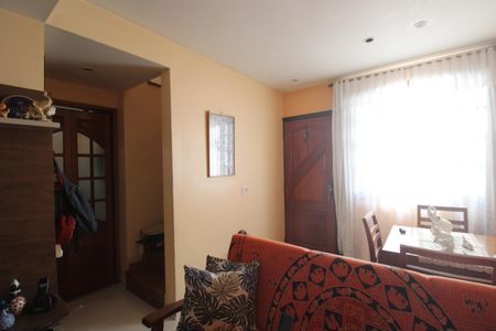 Casa de condomínio à venda com 61m², 2 quartos e 1 vagaSala