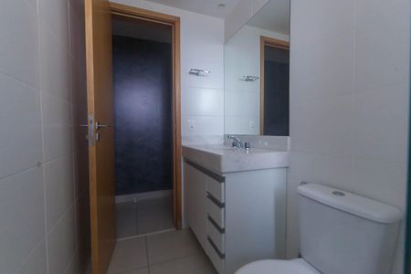 Apartamento à venda com 68m², 2 quartos e 2 vagasBanheiro Social