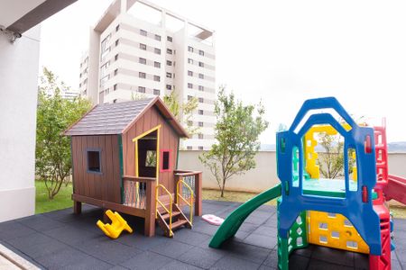 Apartamento à venda com 68m², 2 quartos e 2 vagasÁrea comum - Playground
