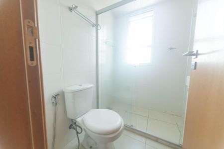 Apartamento à venda com 68m², 2 quartos e 2 vagasBanheiro suite 