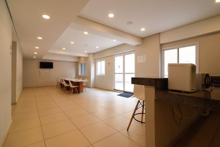 Apartamento para alugar com 38m², 2 quartos e 1 vagaÁrea comum - Salão de festas