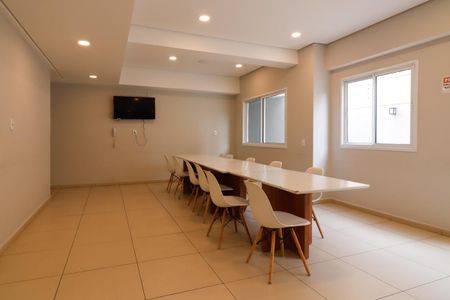Apartamento para alugar com 38m², 2 quartos e 1 vagaÁrea comum - Salão de festas