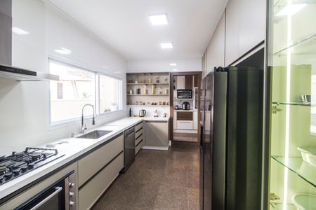 Casa de condomínio à venda com 400m², 4 quartos e 5 vagasCozinha
