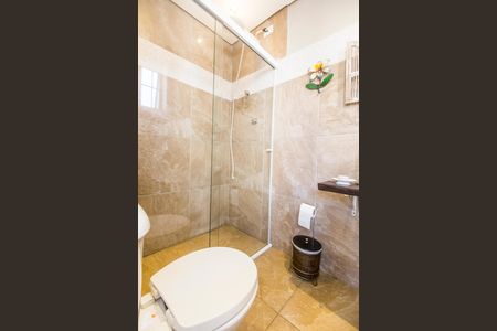 Casa de condomínio à venda com 400m², 4 quartos e 5 vagasBanheiro