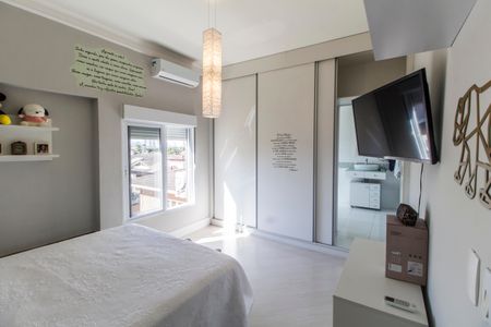 Casa de condomínio à venda com 400m², 4 quartos e 5 vagasSuíte master 2