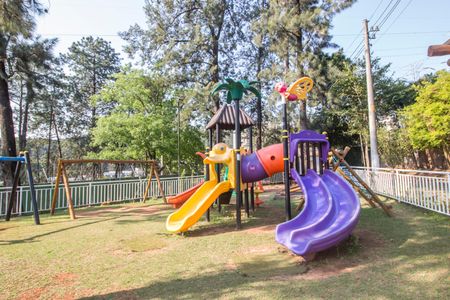 Casa de condomínio à venda com 400m², 4 quartos e 5 vagasÁrea comum - Playground