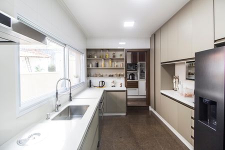 Casa de condomínio à venda com 400m², 4 quartos e 5 vagasCozinha