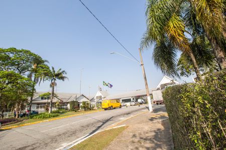 Casa de condomínio à venda com 400m², 4 quartos e 5 vagasVista da Rua