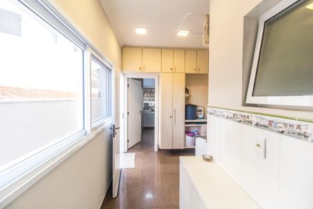 Casa de condomínio à venda com 400m², 4 quartos e 5 vagasÁrea de Serviço