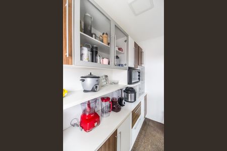 Casa de condomínio à venda com 400m², 4 quartos e 5 vagasDespensa