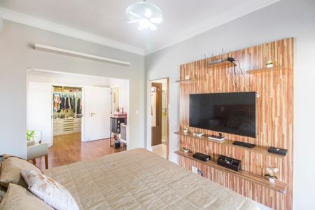 Casa de condomínio à venda com 400m², 4 quartos e 5 vagasSuíte master 3