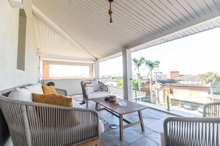 Casa de condomínio à venda com 400m², 4 quartos e 5 vagasVaranda
