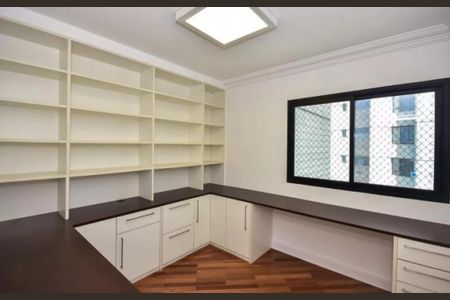 Apartamento à venda com 288m², 4 quartos e 4 vagasFoto 07