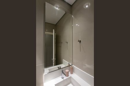 Casa de condomínio à venda com 100m², 2 quartos e 2 vagasBanheiro da Suíte