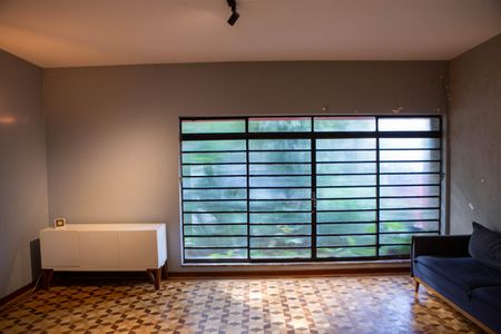 Casa para alugar com 260m², 4 quartos e 2 vagasSala