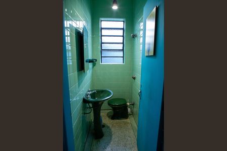 Casa para alugar com 260m², 4 quartos e 2 vagasBanheiro 2