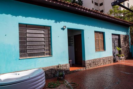 Casa para alugar com 260m², 4 quartos e 2 vagasQuintal