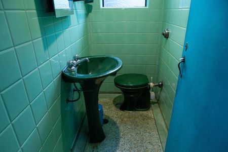 Casa para alugar com 260m², 4 quartos e 2 vagasBanheiro 2