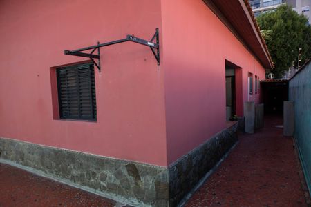 Casa para alugar com 260m², 4 quartos e 2 vagasQuintal