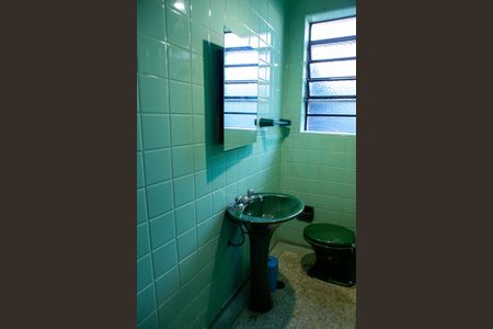 Casa para alugar com 260m², 4 quartos e 2 vagasBanheiro 2