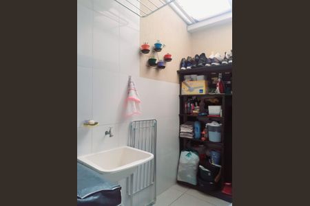 Casa de condomínio à venda com 78m², 2 quartos e 2 vagasÁrea de serviço
