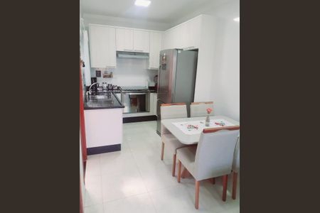 Casa de condomínio à venda com 78m², 2 quartos e 2 vagasCozinha