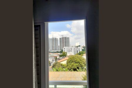 Casa de condomínio à venda com 78m², 2 quartos e 2 vagasVista