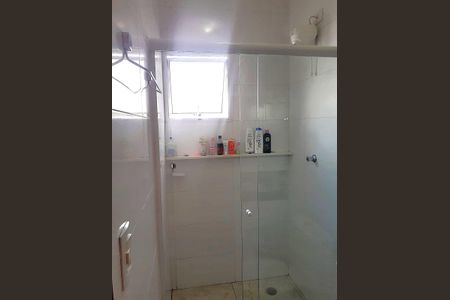 Casa de condomínio à venda com 78m², 2 quartos e 2 vagasBanheiro