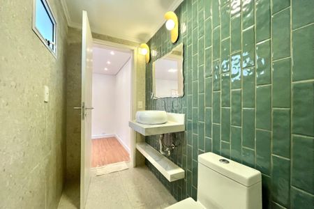 Banheiro da Suíte de casa para alugar com 3 quartos, 100m² em Vila Guarani (zona Sul), São Paulo