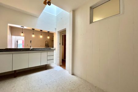 Casa para alugar com 100m², 3 quartos e 2 vagasCozinha