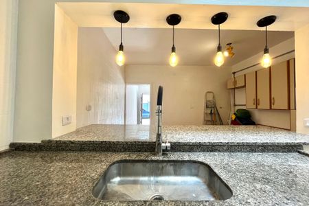 Casa para alugar com 100m², 3 quartos e 2 vagasCozinha