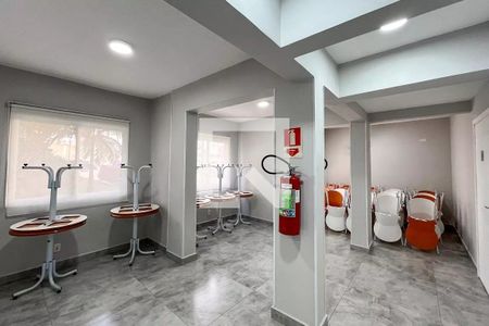 Apartamento para alugar com 50m², 2 quartos e 1 vaga Apartamento para alugar com 50m², 2 quartos e 1 vagaÁrea comum - Salão de festas