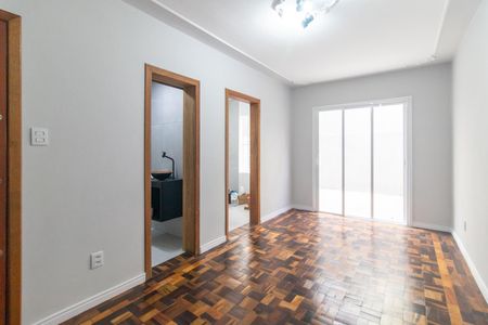 Sala/Quarto de apartamento à venda com 1 quarto, 34m² em Menino Deus, Porto Alegre