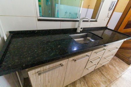 Casa de condomínio para alugar com 62m², 2 quartos e 2 vagasCozinha