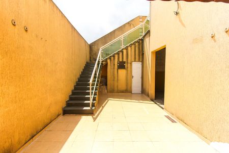 Casa de condomínio para alugar com 62m², 2 quartos e 2 vagas Casa de condomínio para alugar com 62m², 2 quartos e 2 vagasÁrea comum - Churrasqueira