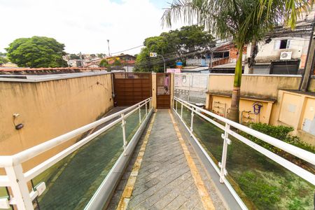 Casa de condomínio para alugar com 62m², 2 quartos e 2 vagasEntrada
