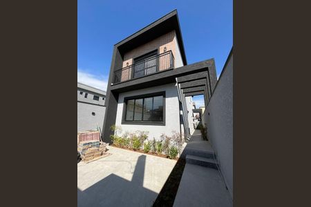 Casa de condomínio à venda com 140m², 3 quartos e 2 vagas