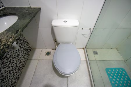 Banheiro de apartamento para alugar com 1 quarto, 80m² em Colégio, Rio de Janeiro