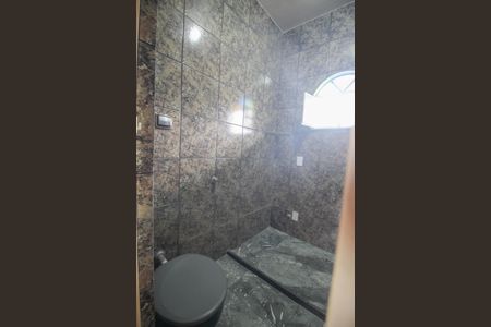 Casa para alugar com 55m², 2 quartos e 1 vagaBanheiro