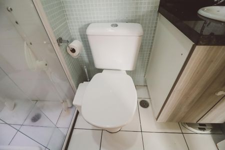 Apartamento à venda com 46m², 2 quartos e 1 vaga Apartamento à venda com 46m², 2 quartos e 1 vagaBanheiro