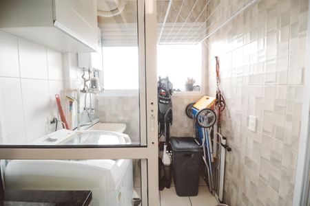 Apartamento à venda com 46m², 2 quartos e 1 vaga Apartamento à venda com 46m², 2 quartos e 1 vagaÁrea de Serviço