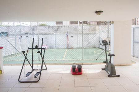 Apartamento à venda com 78m², 2 quartos e 1 vaga Apartamento à venda com 78m², 2 quartos e 1 vagaAcademia