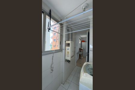 Apartamento à venda com 78m², 2 quartos e 1 vaga Apartamento à venda com 78m², 2 quartos e 1 vagaCozinha e Área de Serviço