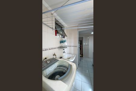 Apartamento à venda com 78m², 2 quartos e 1 vaga Apartamento à venda com 78m², 2 quartos e 1 vagaCozinha e Área de Serviço