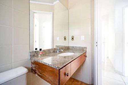 Apartamento para alugar com 70m², 3 quartos e 1 vaga Apartamento para alugar com 70m², 3 quartos e 1 vagaBanheiro