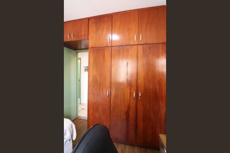 Apartamento à venda com 97m², 3 quartos e 2 vagasQuarto 2