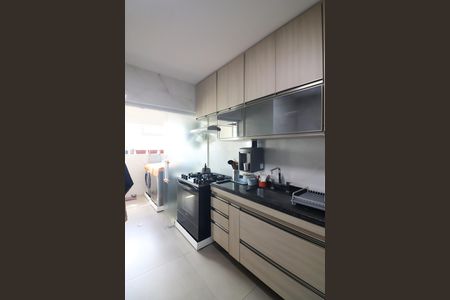 Apartamento à venda com 97m², 3 quartos e 2 vagasCozinha 