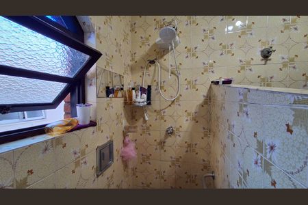 Casa à venda com 150m², 2 quartos e 2 vagasBanheiro Social 